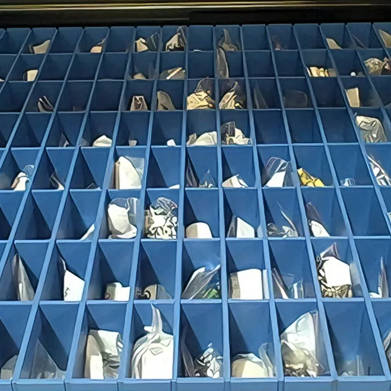 Caja de rotación de láminas huecas especiales para autopartes